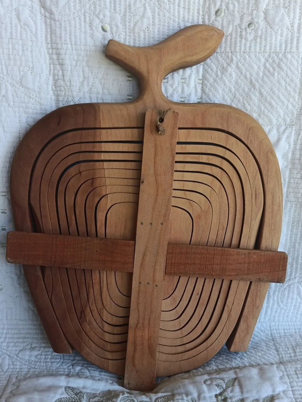 Vintage 90's Spiral Collapsible Wooden Apple Basket. 13